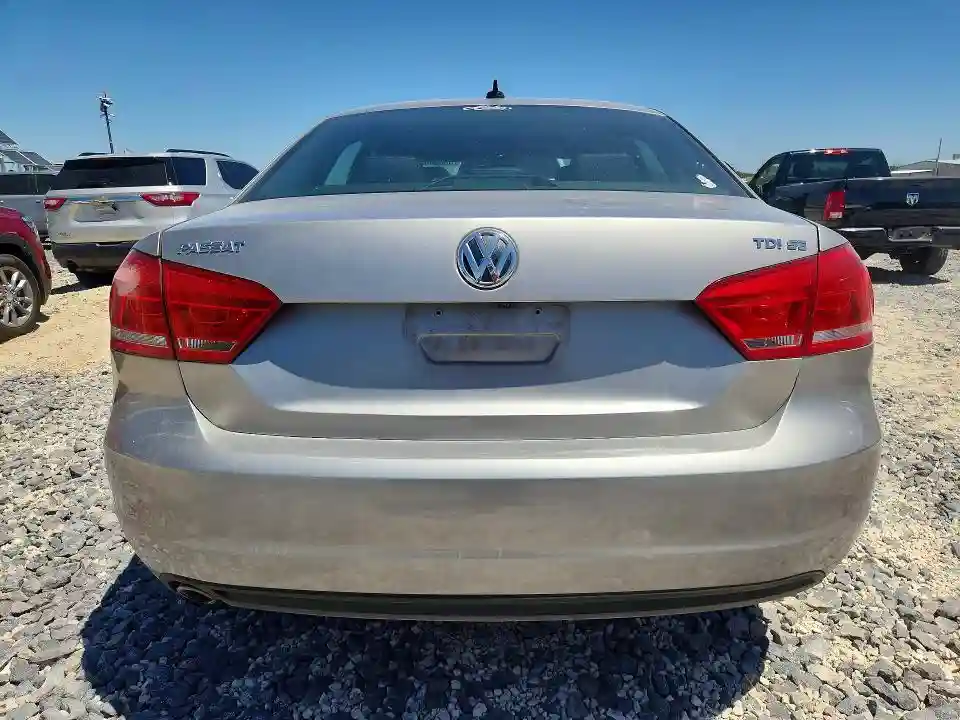 1VWBN7A34EC027488 2014 VOLKSWAGEN PASSAT-5