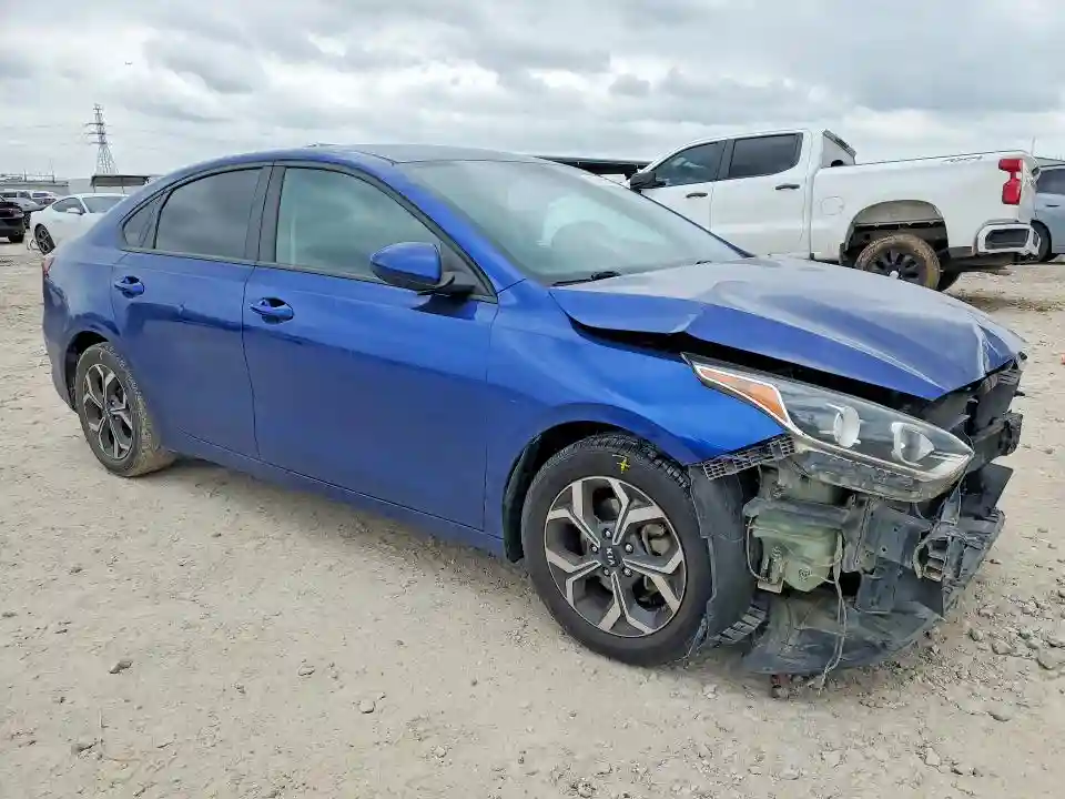 3KPF24AD4KE071841 2019 KIA FORTE-3