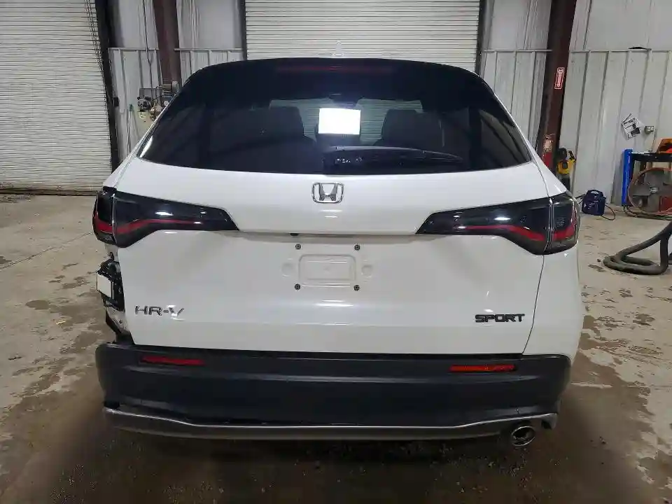 3CZRZ1H50SM752648 2025 HONDA HR-V-5