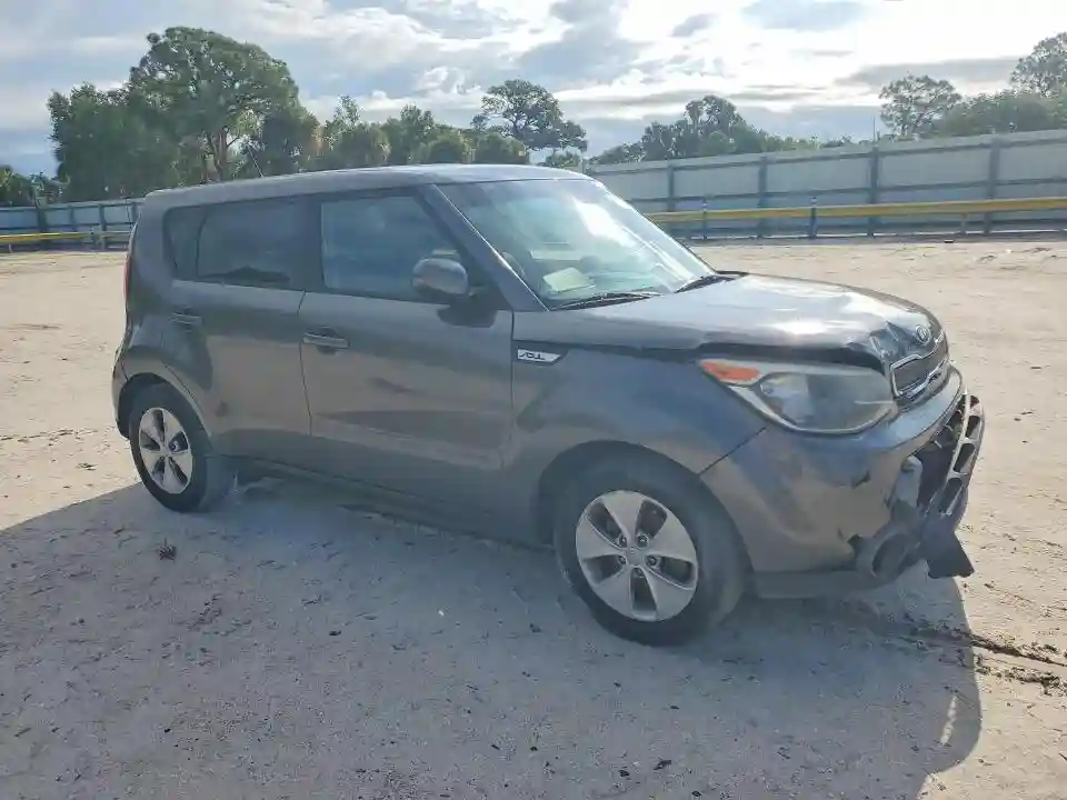 KNDJN2A22G7345906 2016 KIA SOUL-3