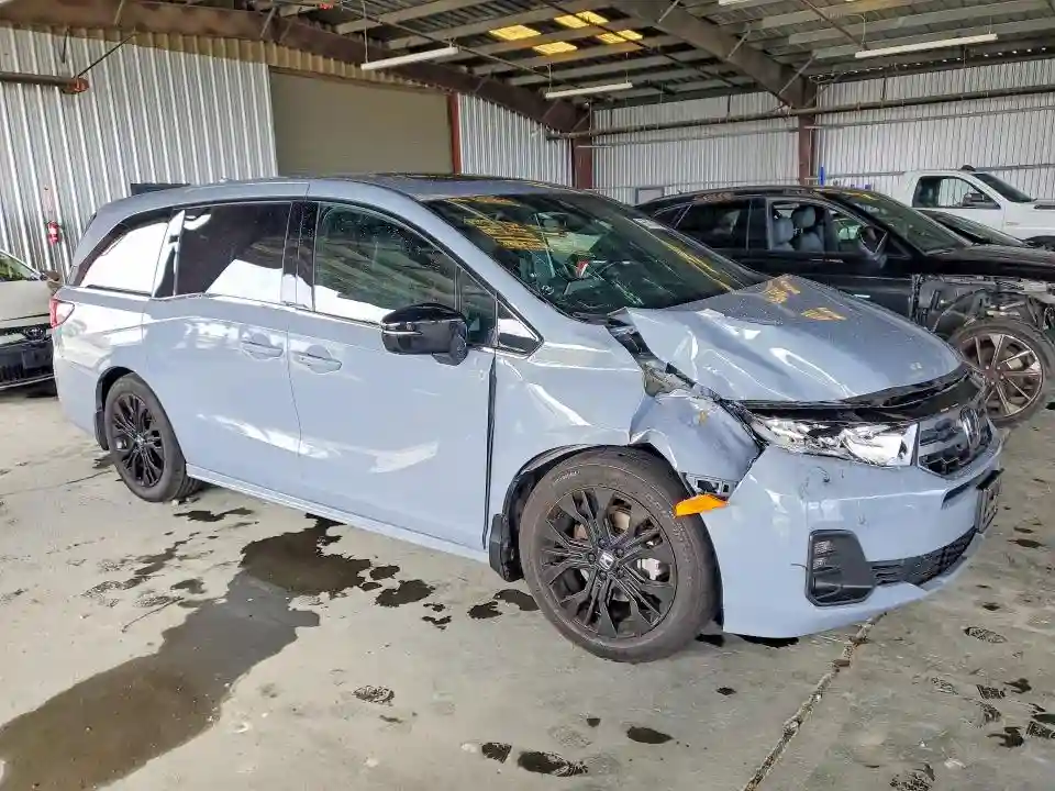 5FNRL6H73SB023490 2025 HONDA ODYSSEY-3