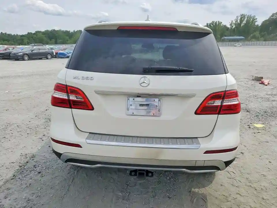 4JGDA5JB6DA263200 2013 MERCEDES-BENZ M-CLASS-5