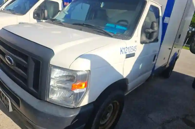 1FDWE3FK1PDD08489 2023 FORD ECONOLINE-1