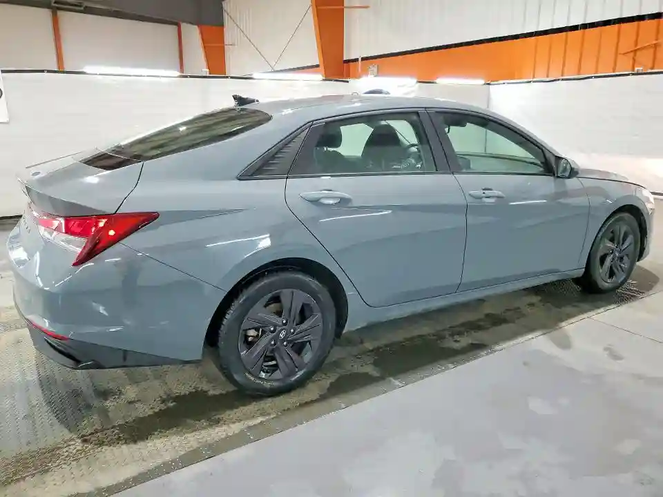 KMHLM4AG9MU167228 2021 HYUNDAI ELANTRA-2
