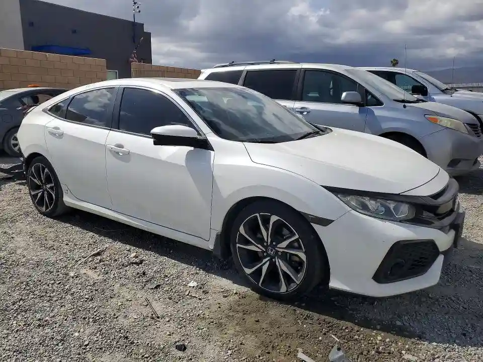 2HGFC1E54JH700226 2018 HONDA CIVIC-3
