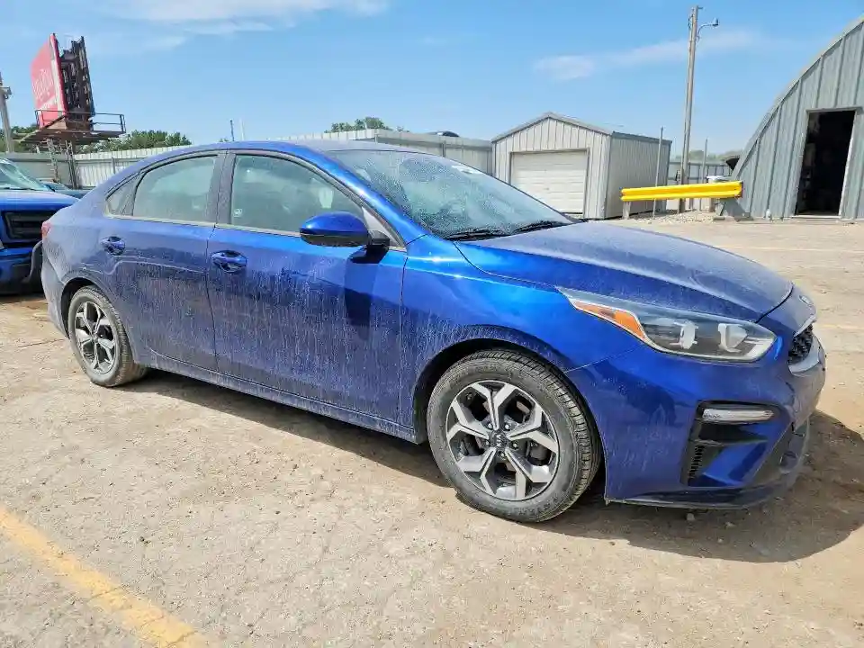 3KPF24AD1KE075670 2019 KIA FORTE LXS-3