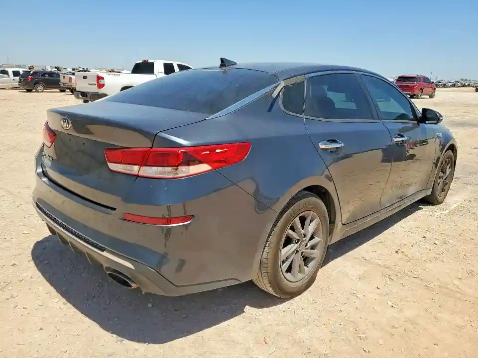 5XXGT4L38LG398502 2020 KIA OPTIMA-2