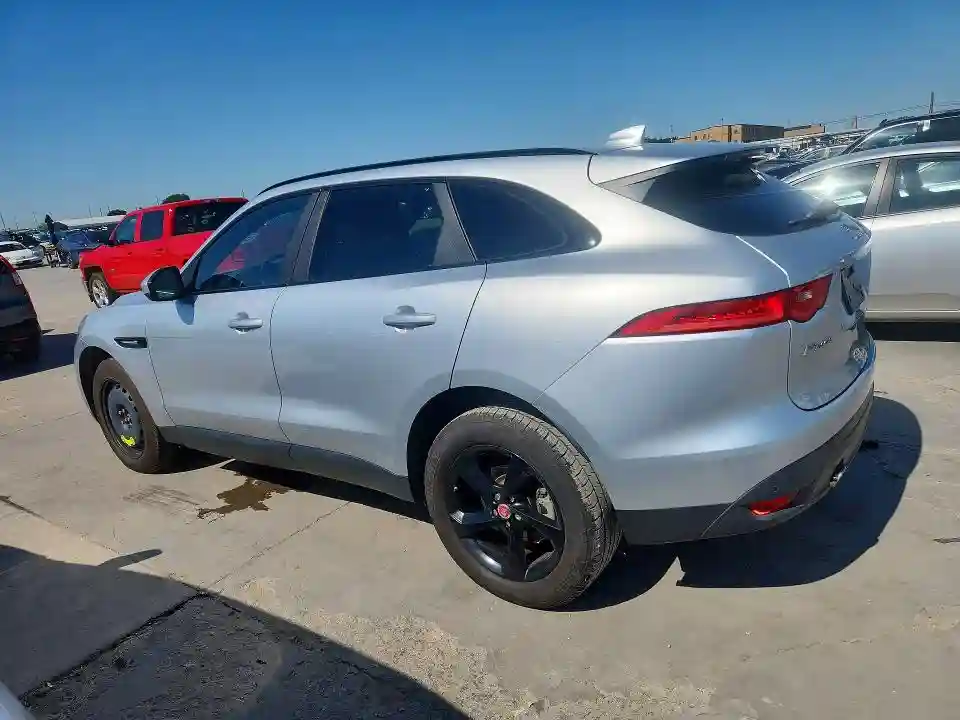 SADCJ2FX1JA265892 2018 JAGUAR F-PACE-1