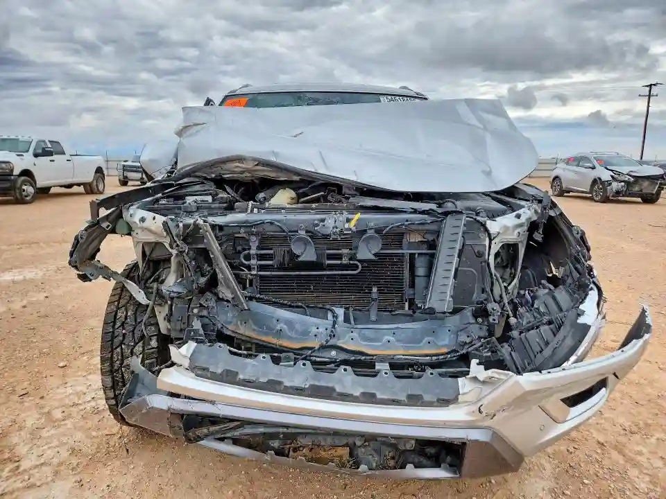 JN8AY2BC0N9162945 2022 NISSAN ARMADA-4