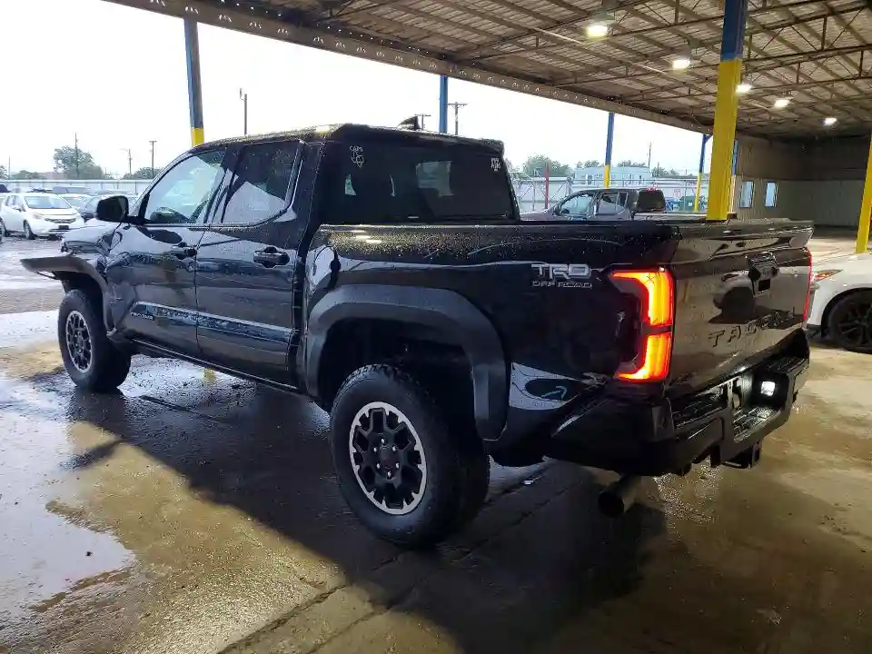 3TYLB5JN1ST072635 2025 TOYOTA TACOMA TRD-1