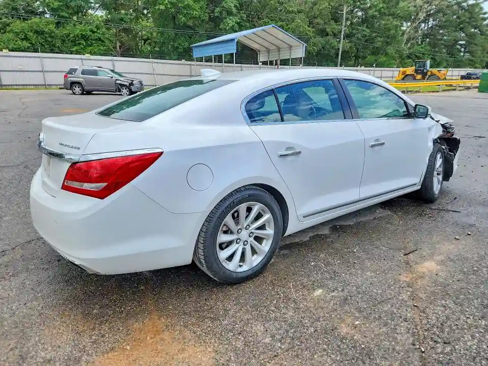 1G4GB5G34GF152551 2016 BUICK LACROSSE-2