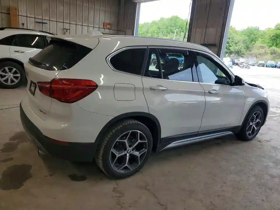 WBXHT3C52K5N00365 2019 BMW X1-2