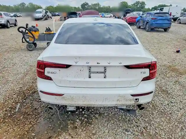 7JR102FK4MG102697 2021 VOLVO S60-5