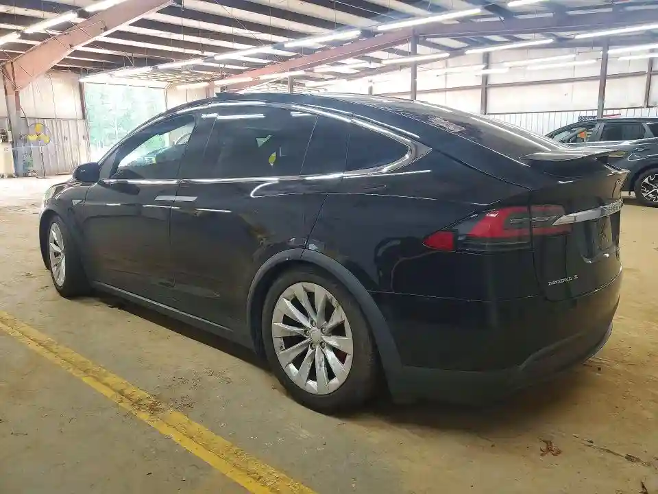 5YJXCAE4XGFS00192 2016 TESLA MODEL X-1