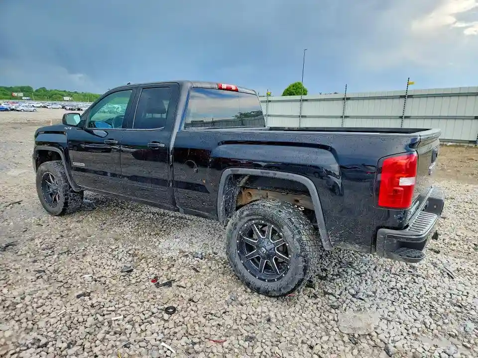 1GTV2LEC3JZ280935 2018 GMC SIERRA-1