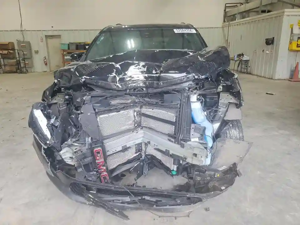 1GKENNRS5SJ144055 2025 GMC ACADIA-4