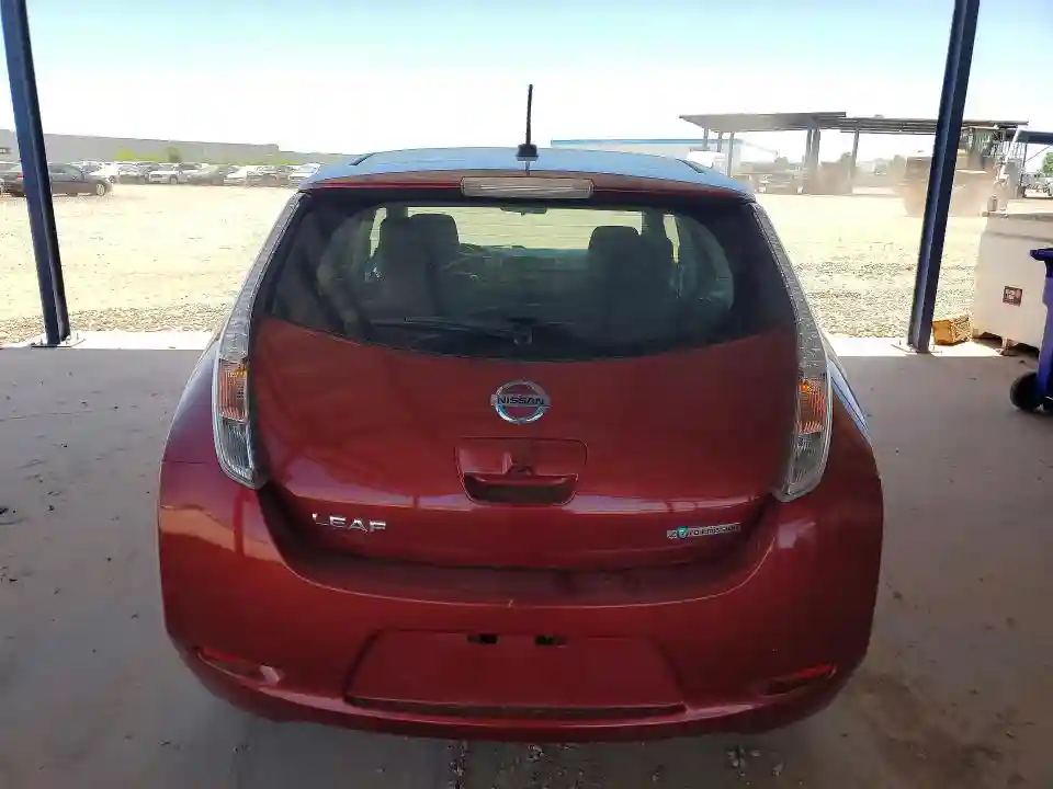 1N4AZ0CP2FC306326 2015 NISSAN LEAF-5