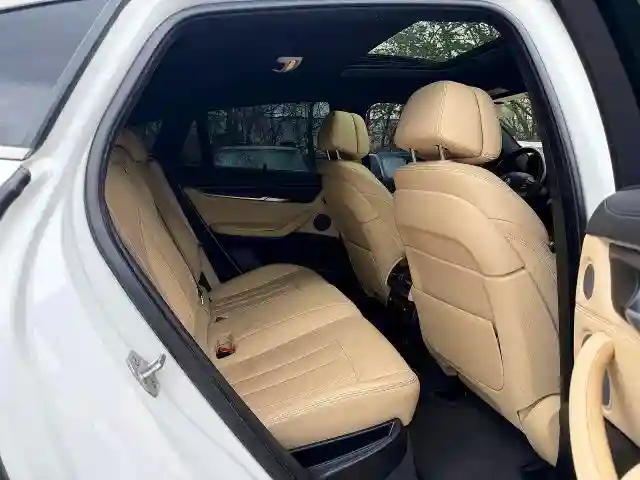 5UXKU6C37H0W38407 2017 BMW X6-5