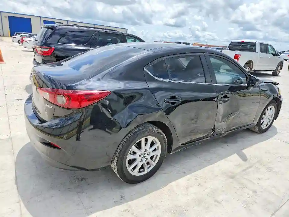 JM1BM1U74G1325636 2016 MAZDA 3-2