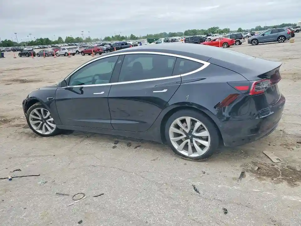 5YJ3E1EA4JF053597 2018 TESLA MODEL 3-1