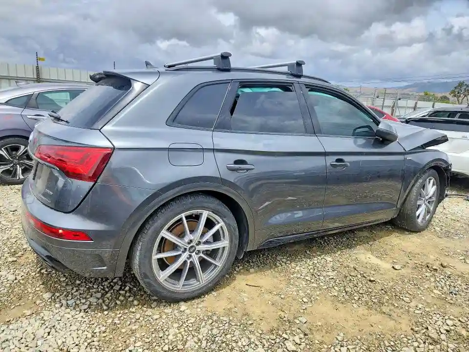 WA1E2AFY6N2018219 2022 AUDI Q5-2