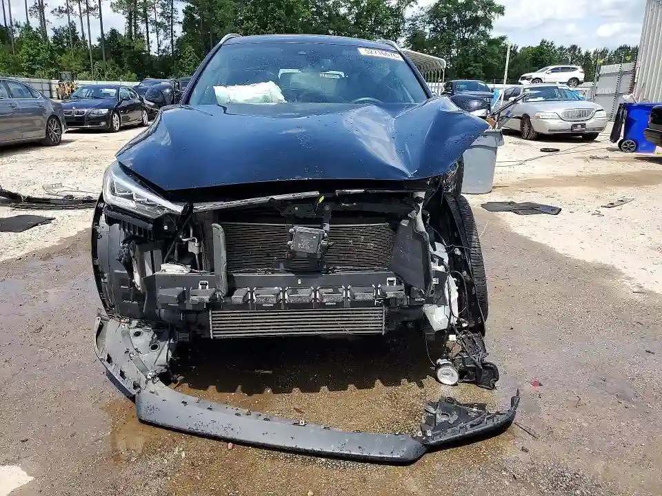 3PCAJ5M39KF128048 2019 INFINITI QX50-4