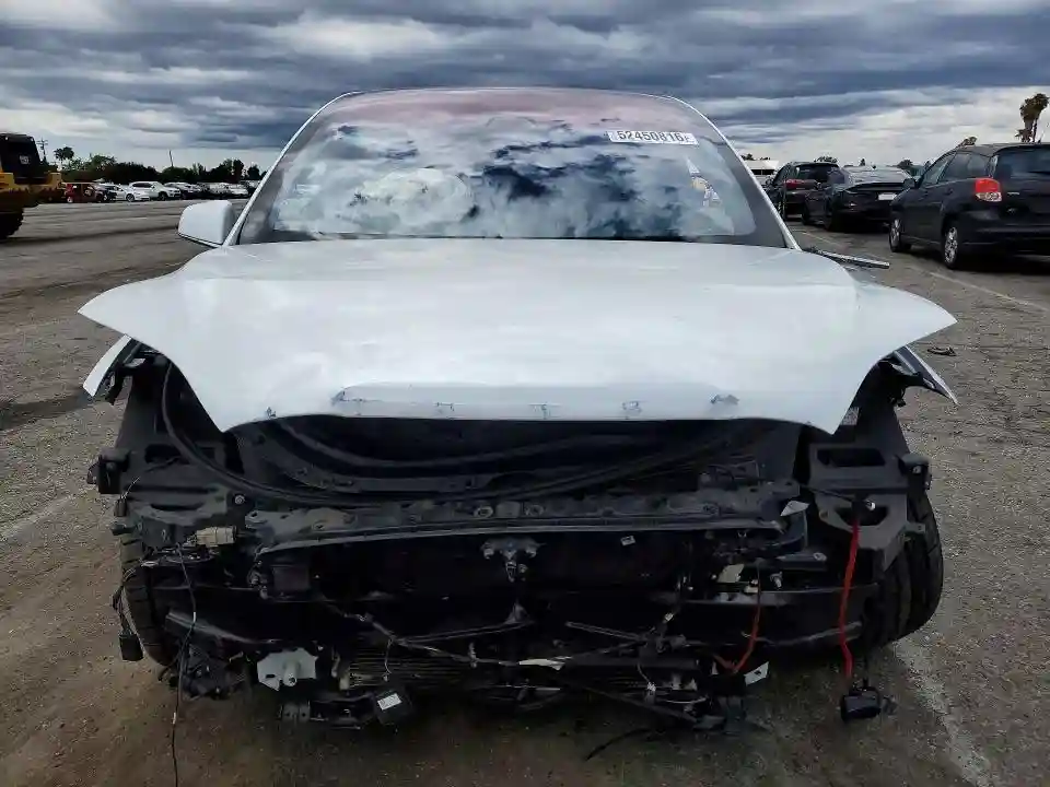 5YJXCBE26JF137362 2018 TESLA MODEL X-4
