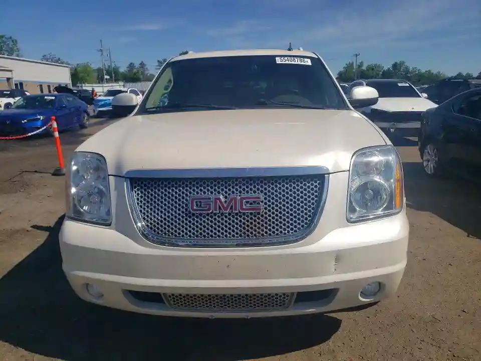 1GKS2MEF4DR151355 2013 GMC YUKON-4