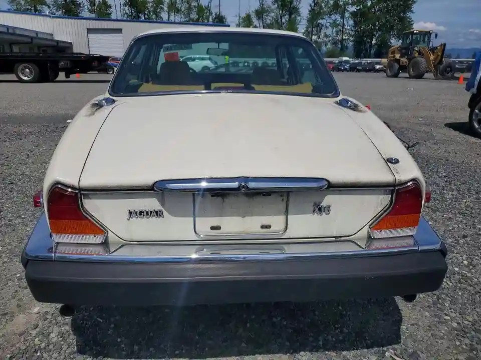 SAJAV1344HC473003 1987 JAGUAR XJ6-5