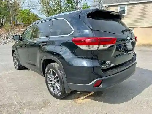 5TDJGRFH9KS062515 2019 TOYOTA HIGHLANDER-1