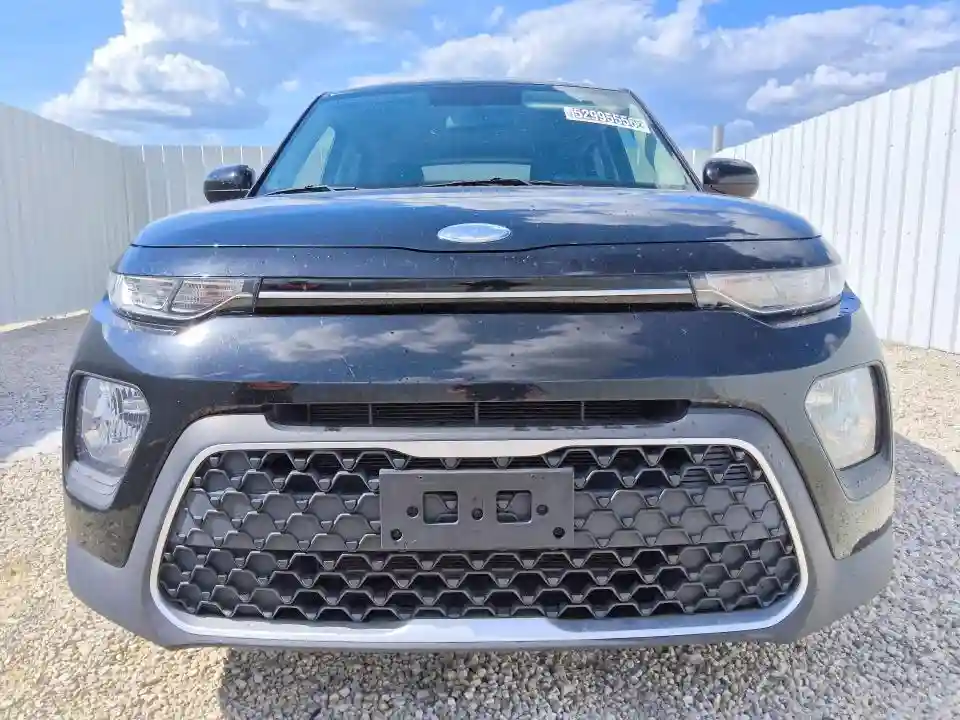 KNDJ23AU3L7059475 2020 KIA SOUL-4
