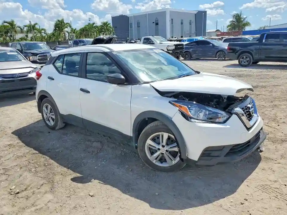 3N1CP5BVXLL566272 2020 NISSAN KICKS-3