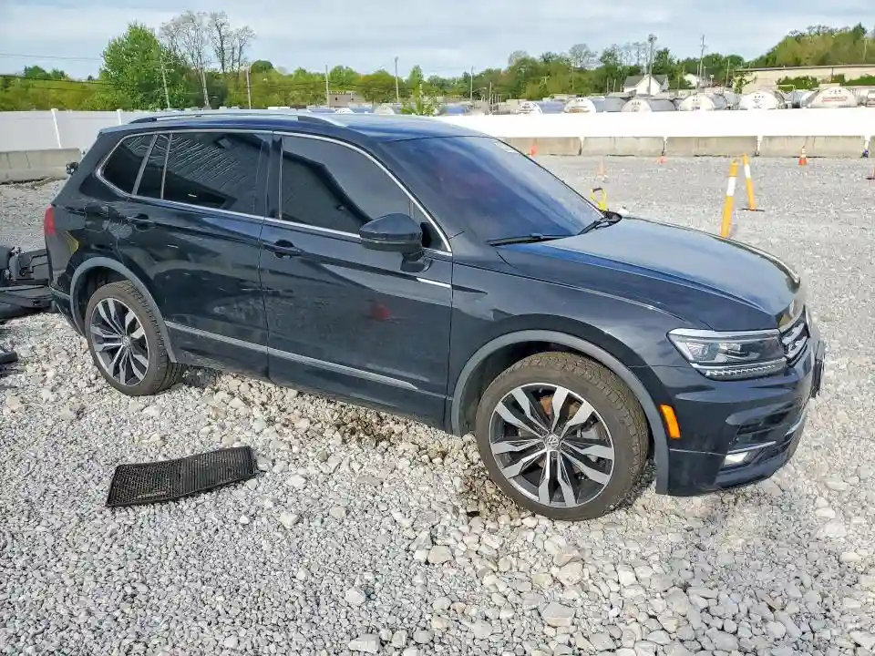3VV4B7AX0LM098577 2020 VOLKSWAGEN TIGUAN-3