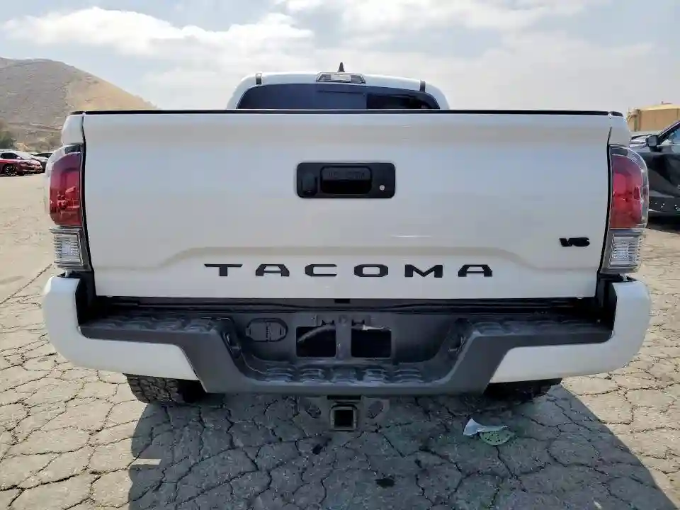 3TMDZ5BN6PM158864 2023 TOYOTA TACOMA TRD-5