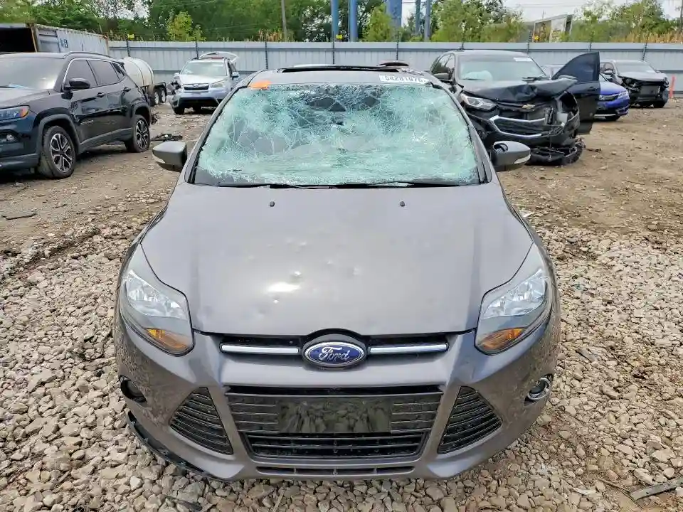 1FADP3J27EL106911 2014 FORD FOCUS-4