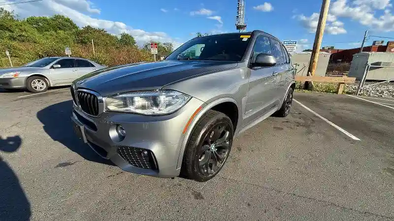 5UXKR0C36H0V71913 2017 BMW X5-1