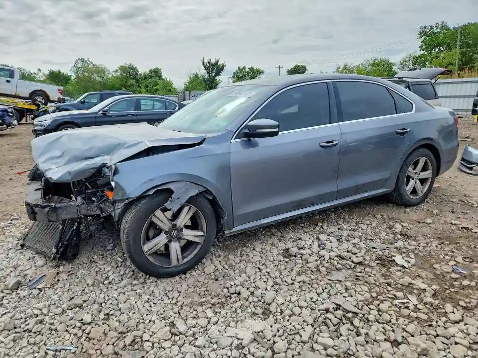 1VWBP7A31CC011630 2012 VOLKSWAGEN PASSAT-0