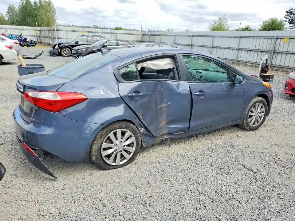 KNAFX4A68F5256301 2015 KIA FORTE-2