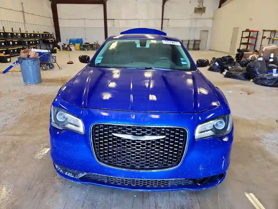 2C3CCAAG0KH565079 2019 CHRYSLER 300-4