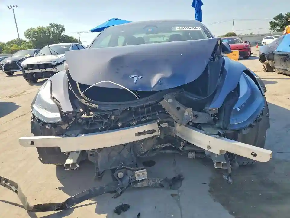 5YJ3E1EA2PF665225 2023 TESLA MODEL 3-4
