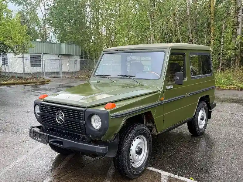 46023817024736 1982 MERCEDES-BENZ 230-CLASS-1