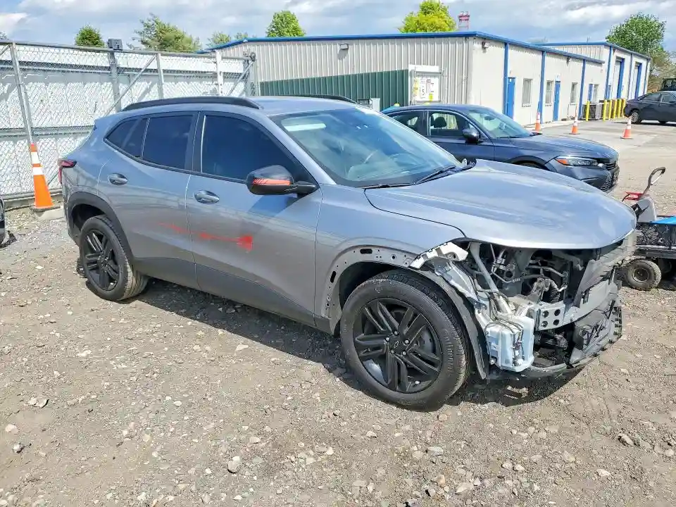 KL77LKE27RC022470 2024 CHEVROLET TRAX ACTIV-3