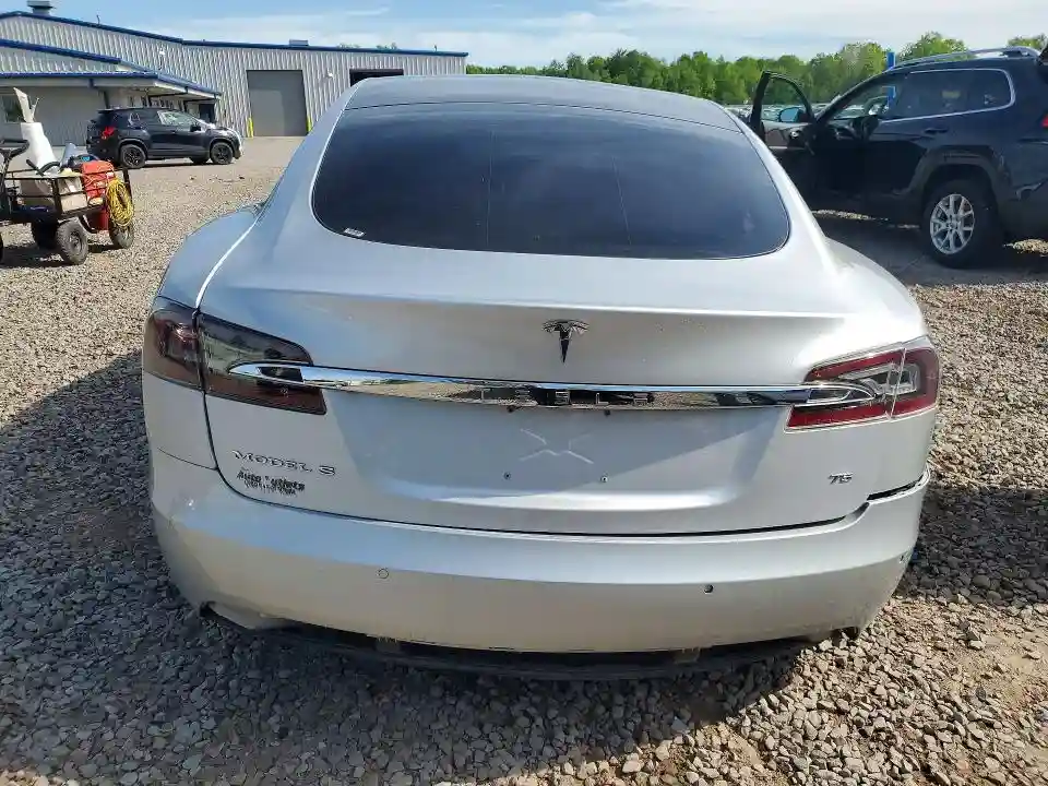5YJSA1E18HF199213 2017 TESLA MODEL S-5
