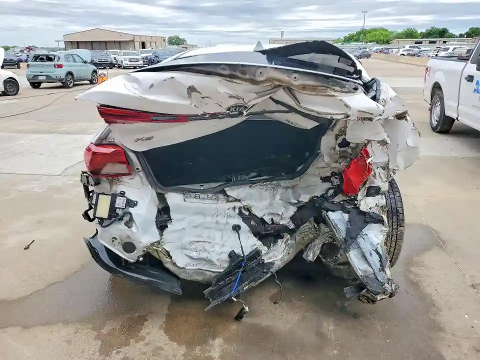 5XXG14J26MG017618 2021 KIA K5-5