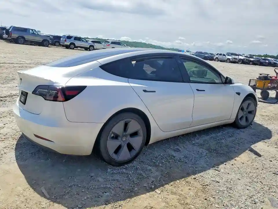 5YJ3E1EA1PF547005 2023 TESLA MODEL 3-2