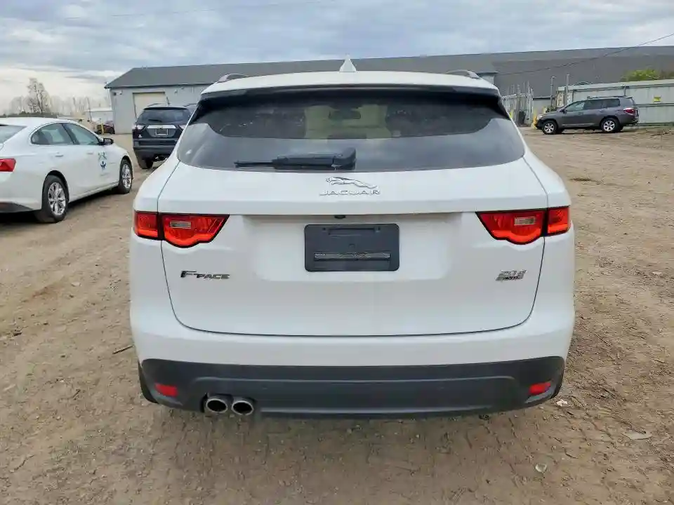 SADCK2FN8JA281258 2018 JAGUAR F-PACE-5