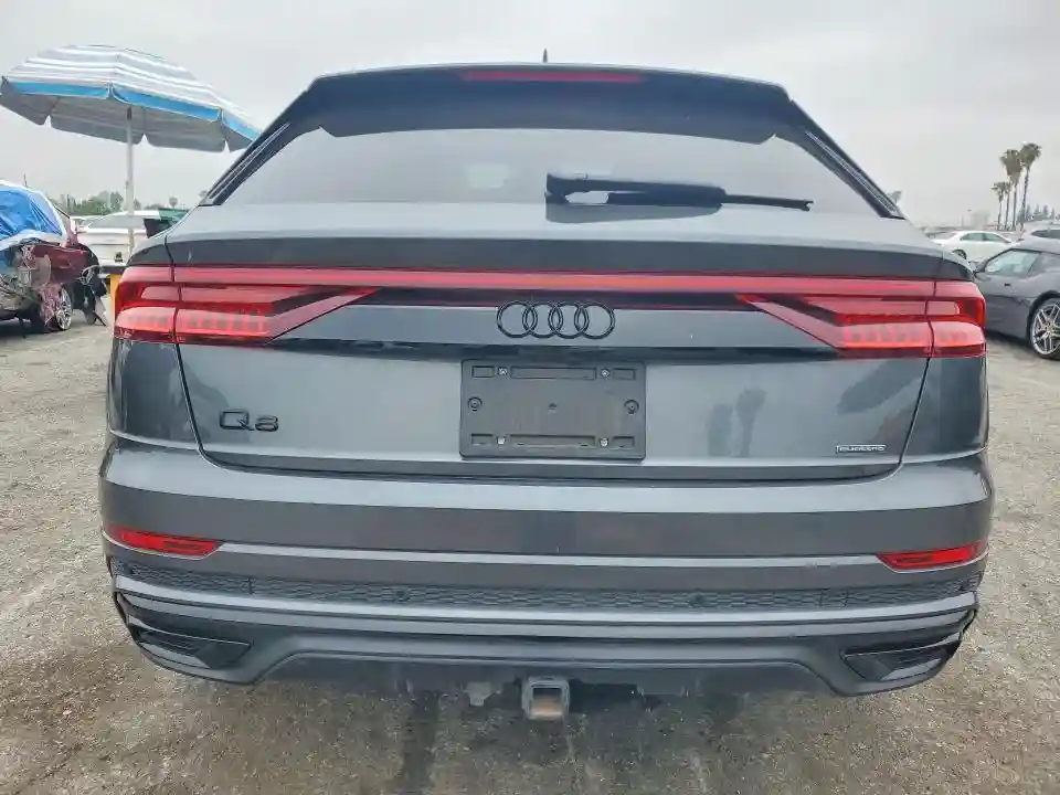 WA1FVAF16MD029884 2021 AUDI Q8-5