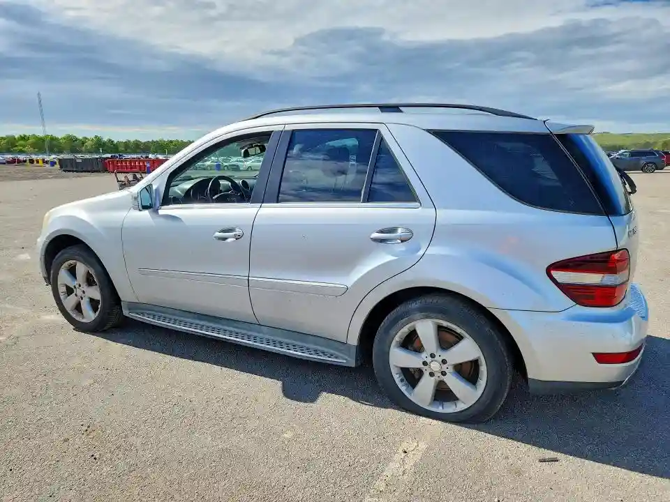 4JGBB8GBXBA723968 2011 MERCEDES-BENZ M-CLASS-1