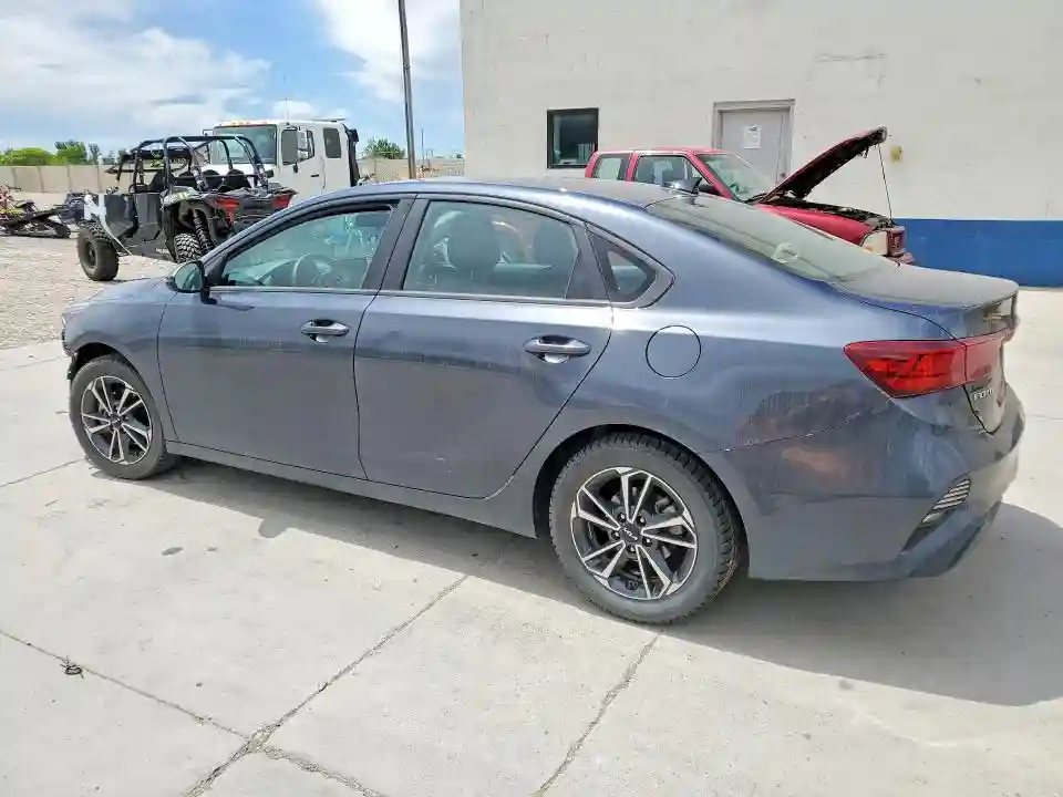 3KPF24AD3PE602843 2023 KIA FORTE LXS-1