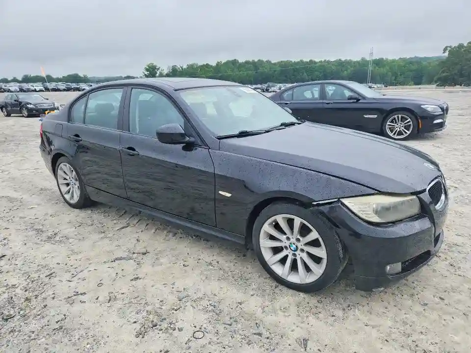 WBAPH7C53BE683189 2011 BMW 3 SERIES-3